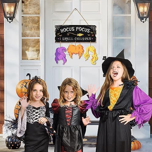 Hocus Pocus I Smell Children Wooden Door Sign