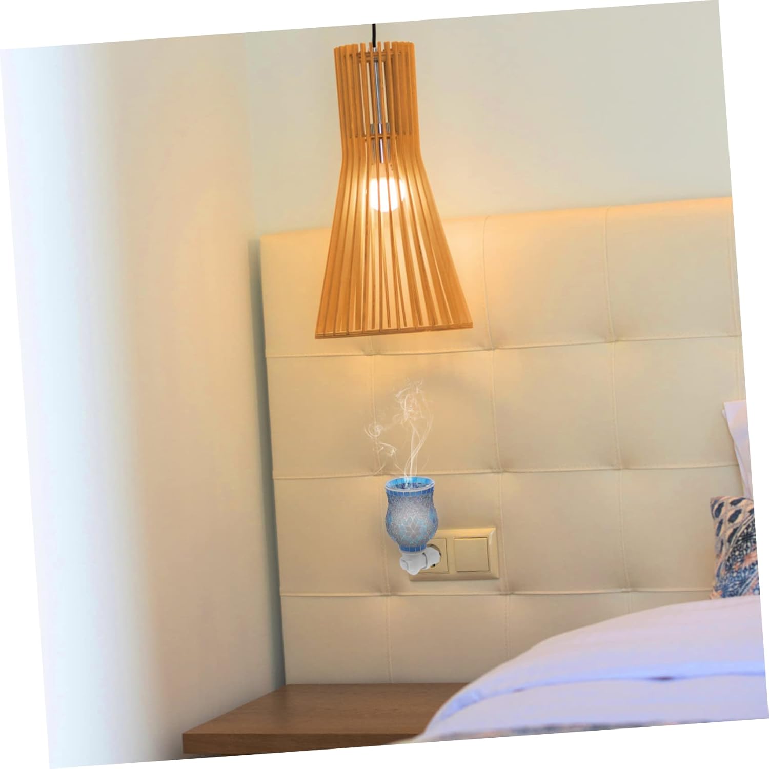 Garneck Plug-in Essential Oil Night Light Fragrance Lamp