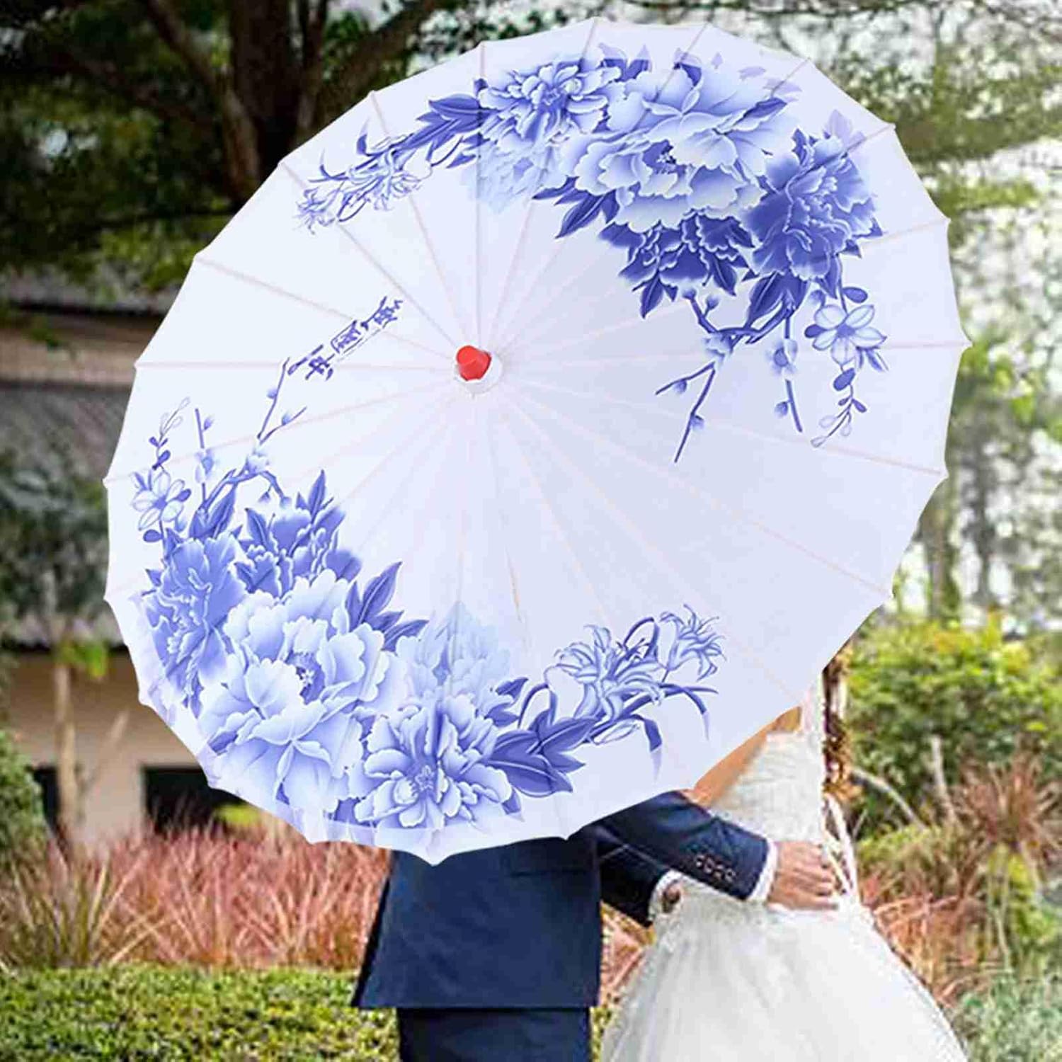 CHICIRIS Handcrafted Oil Paper Umbrella with Chinese Classical Design